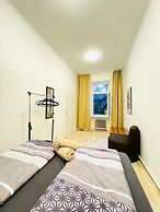 3BR Stay for 6P Near FAC Platz