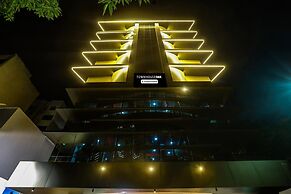 Blissful Stays at Ramdaspeth Downtown