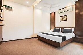 Blissful Stays at Ramdaspeth Downtown