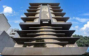 Blissful Stays at Ramdaspeth Downtown