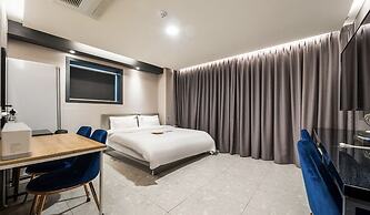 T7 HOTEL UNMANNED TEL EVERLAND BRANCH