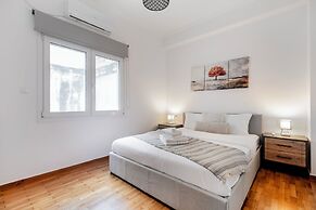 Selesta - 2 Bedroom Apartment in Athens
