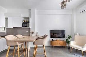 Selesta - 2 Bedroom Apartment in Athens