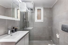 Selesta - 2 Bedroom Apartment in Athens