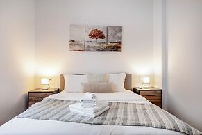 Selesta - 2 Bedroom Apartment in Athens