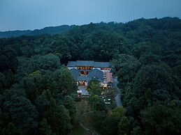 Jishang Qingcheng Mountain Villa