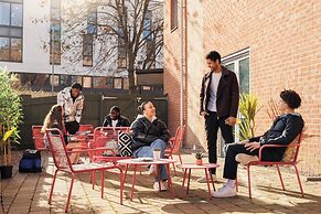 Student Only St Peters Court