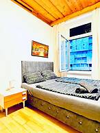 Cozy 4BR Apt for 12P Near FAC Platz