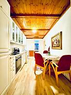 Cozy 4BR Apt for 12P Near FAC Platz