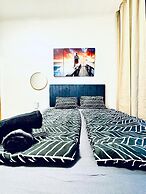 Cozy 4BR Apt for 12P Near FAC Platz