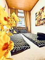 Cozy 4BR Apt for 12P Near FAC Platz