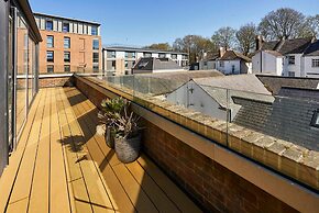 Host Stay Palm Penthouse