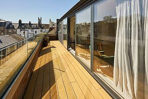 Host Stay Palm Penthouse