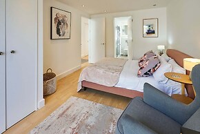 Host Stay Palm Penthouse