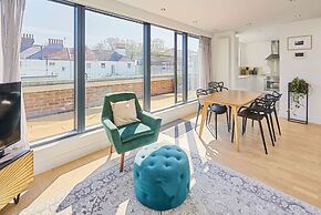 Host Stay Palm Penthouse