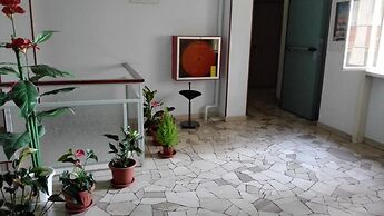 Hotel Mira
