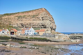 Host Stay Ships Bell