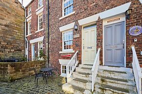 Host Stay Ships Bell