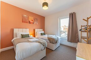 Host Stay Farman Road