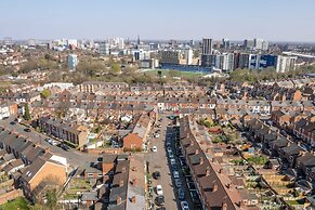 Host Stay Farman Road