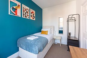 Host Stay Farman Road