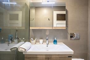 Azure Seaside Retreat in the Heart of Petalidi