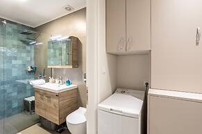 Azure Seaside Retreat in the Heart of Petalidi