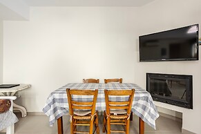 Azure Seaside Retreat in the Heart of Petalidi