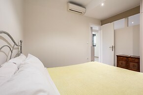 Azure Seaside Retreat in the Heart of Petalidi