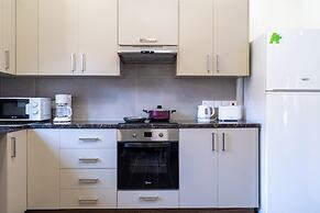 Aura 2-Bedroom Apartment in Larnaca