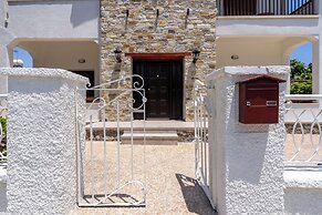 Aura 2-Bedroom Apartment in Larnaca