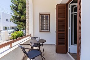 Aura 2-Bedroom Apartment in Larnaca