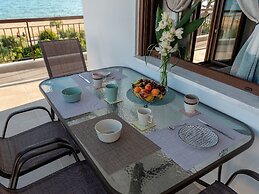 Dimi Seafront Partment by Rentals Pro