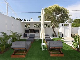 4 Elements Earth Luxury Suites