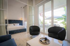 4 Elements Earth Luxury Suites