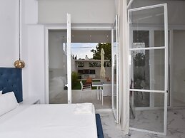 4 Elements Earth Luxury Suites