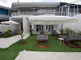 4 Elements Earth Luxury Suites