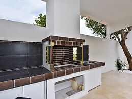 4 Elements Earth Luxury Suites