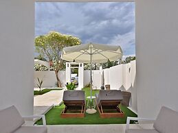 4 Elements Earth Luxury Suites