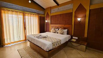 Royal Stone Resort