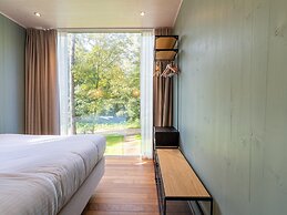 Treehouse in Tournai With Sauna & Forest Views