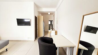 Phaedrus Living Ledras Residences 104