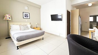 Phaedrus Living Ledras Residences 104