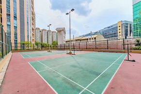 Luxe Suite With 180 Stunning City Views