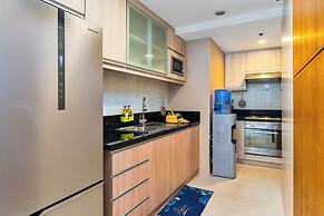 Luxe Suite With 180 Stunning City Views