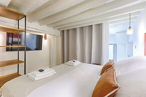 Elegant AC Duplex Bastille Le Marais