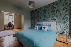 Mansion With Swimming Pool - 5bd/10p - Neuilly