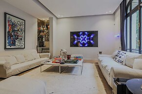 Mansion With Swimming Pool - 5bd/10p - Neuilly