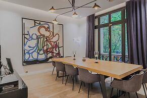 Mansion With Swimming Pool - 5bd/10p - Neuilly