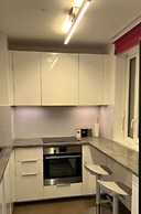 Flat With Balcony 4p/1bdr Near La Defense
